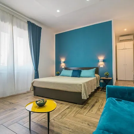 Hub Ferroviario - 12 Posti Letto Per Il Tuo Gruppo A Con Wifi E Netflix 4*
