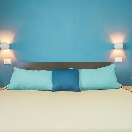 לינה וארוחת בוקר Hub Ferroviario - 12 Posti Letto Per Il Tuo Gruppo A Con Wifi E Netflix *