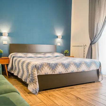 Hub Ferroviario - 12 Posti Letto Per Il Tuo Gruppo A Con Wifi E Netflix לינה וארוחת בוקר *