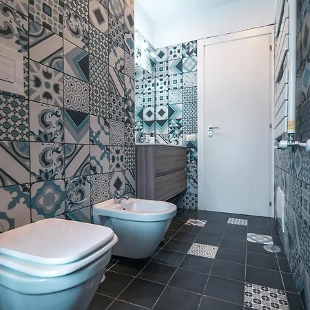 לינה וארוחת בוקר Hub Ferroviario - 12 Posti Letto Per Il Tuo Gruppo A Con Wifi E Netflix
