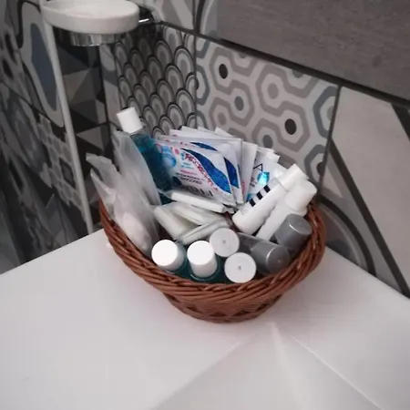 Bed & Breakfast Hub Ferroviario - 12 Posti Letto Per Il Tuo Gruppo A Con Wifi E Netflix