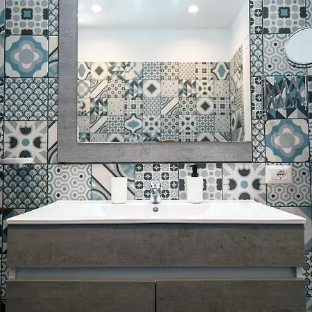 Hub Ferroviario - 12 Posti Letto Per Il Tuo Gruppo A Con Wifi E Netflix Bed & Breakfast