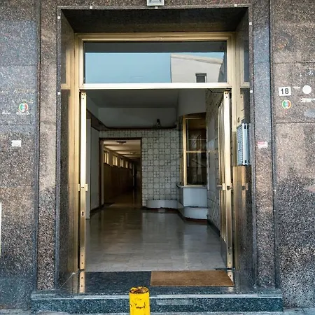 Hub Ferroviario - 12 Posti Letto Per Il Tuo Gruppo A Con Wifi E Netflix