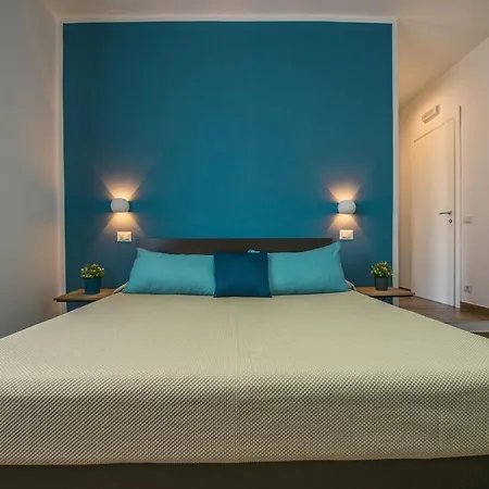 Hub Ferroviario - 12 Posti Letto Per Il Tuo Gruppo A Con Wifi E Netflix Bed & Breakfast 4*