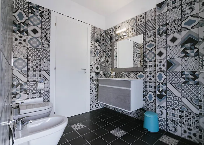 B&B Hub Ferroviario - 12 Posti Letto Per Il Tuo Gruppo A Con Wifi E Netflix 4*