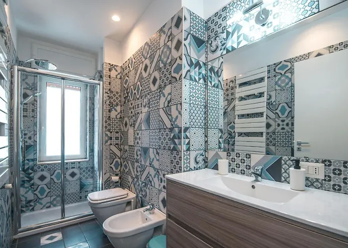 Hub Ferroviario - 12 Posti Letto Per Il Tuo Gruppo A Con Wifi E Netflix 나폴리