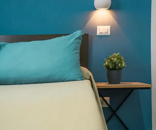 Hub Ferroviario - 12 Posti Letto Per Il Tuo Gruppo A Con Wifi E Netflix 나폴리