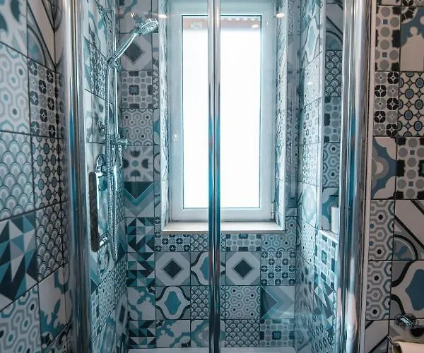 B&B Hub Ferroviario - 12 Posti Letto Per Il Tuo Gruppo A Con Wifi E Netflix 4*