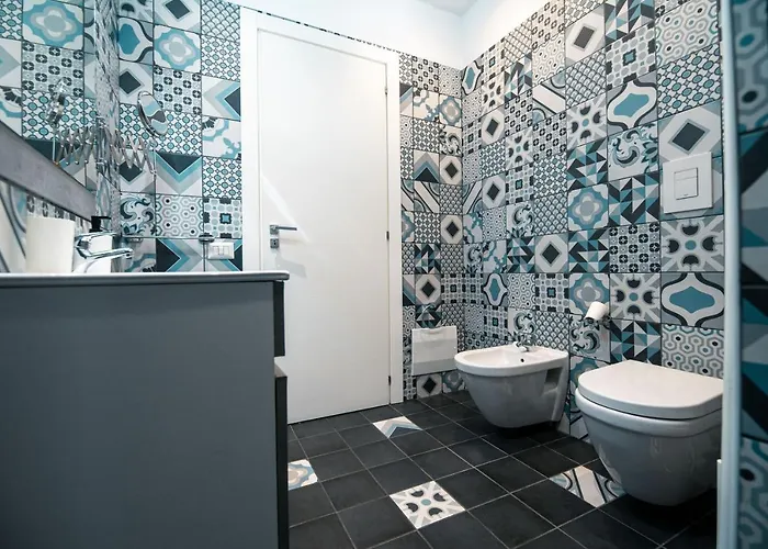 Hub Ferroviario - 12 Posti Letto Per Il Tuo Gruppo A Con Wifi E Netflix 나폴리