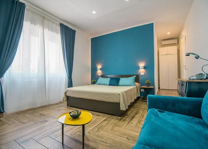 Hub Ferroviario - 12 Posti Letto Per Il Tuo Gruppo A Con Wifi E Netflix 4*