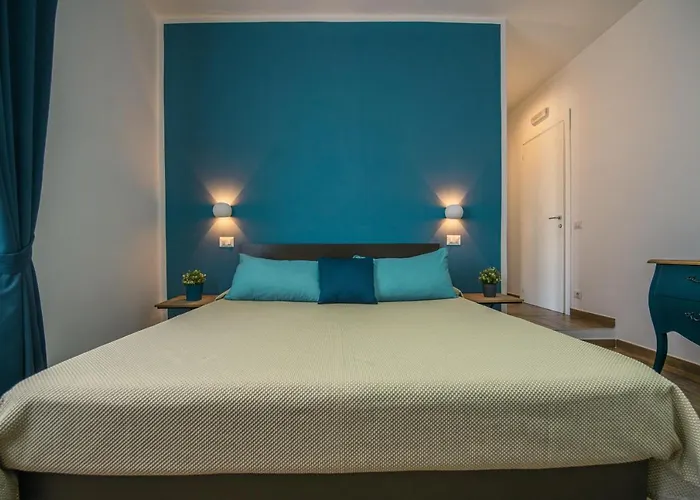 Hub Ferroviario - 12 Posti Letto Per Il Tuo Gruppo A Con Wifi E Netflix B&B 4*