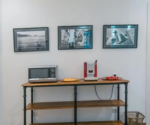 B&B Hub Ferroviario - 12 Posti Letto Per Il Tuo Gruppo A Con Wifi E Netflix