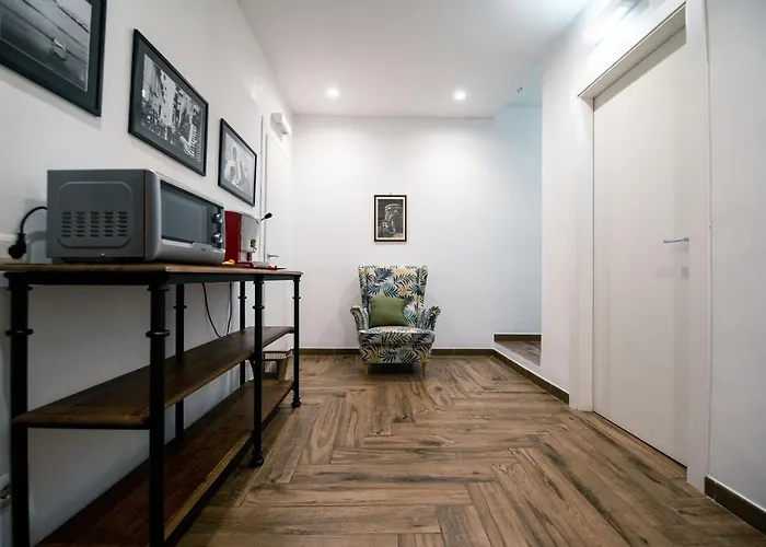 B&B Hub Ferroviario - 12 Posti Letto Per Il Tuo Gruppo A Con Wifi E Netflix 4*