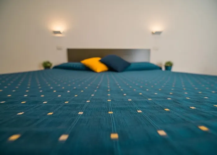 B&B Hub Ferroviario - 12 Posti Letto Per Il Tuo Gruppo A Con Wifi E Netflix